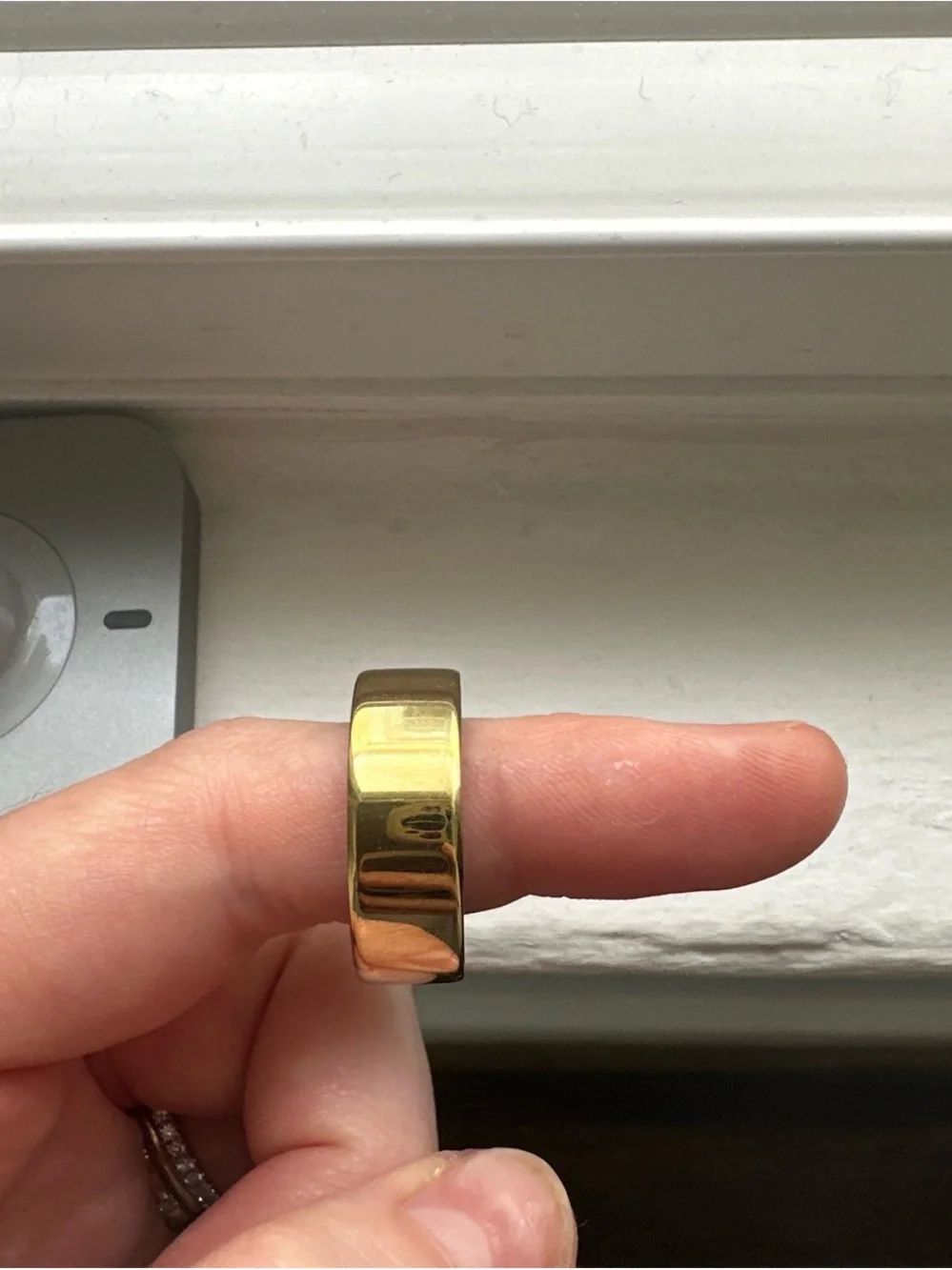Oura Charger Dock with Gold Accent and Silver Base